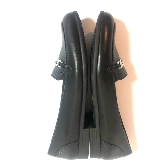 NWOB TROTTERS Black Leather Anastasia Loafers Flats Shoes - 7N - Picture 8 of 13